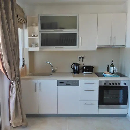 Bayview Crete 3*